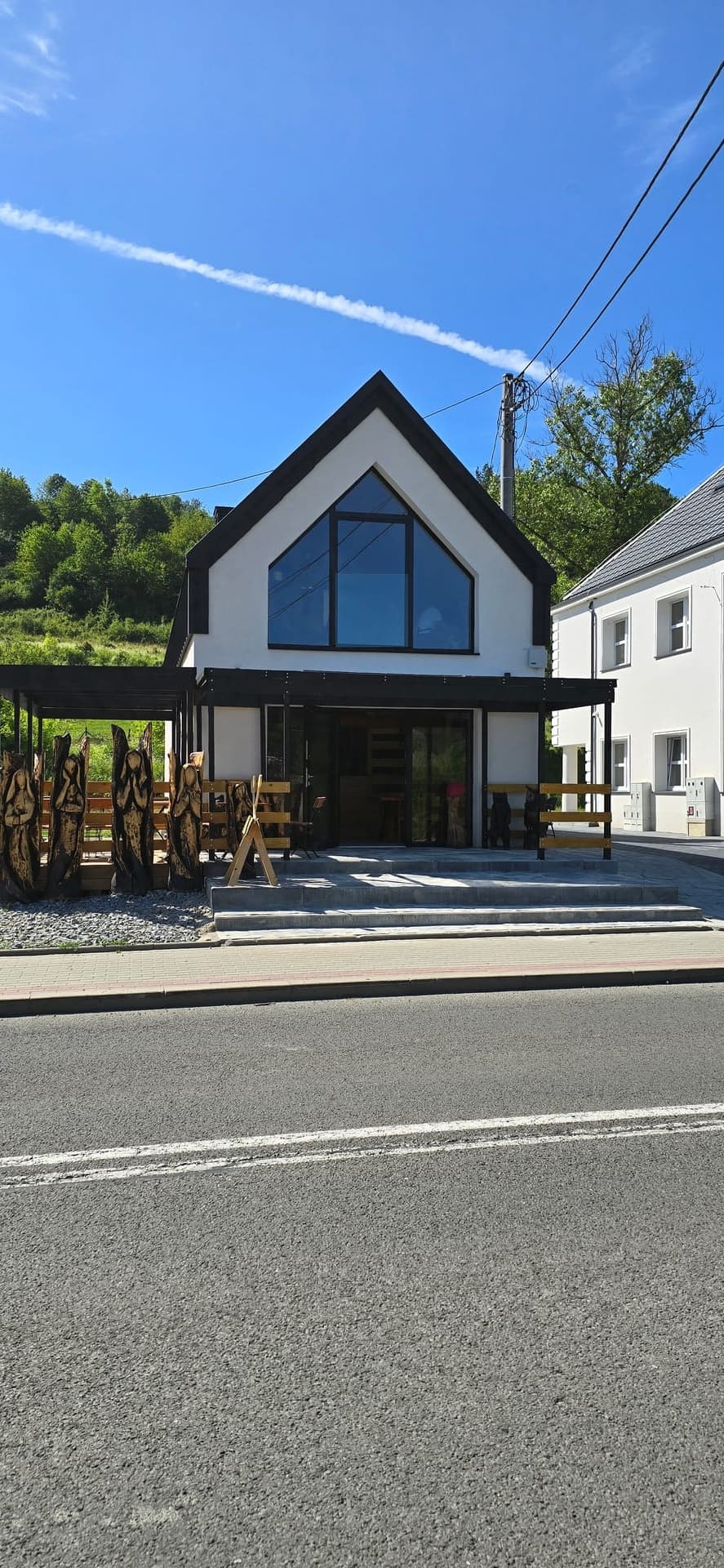 Realizacja – dom z pergolą