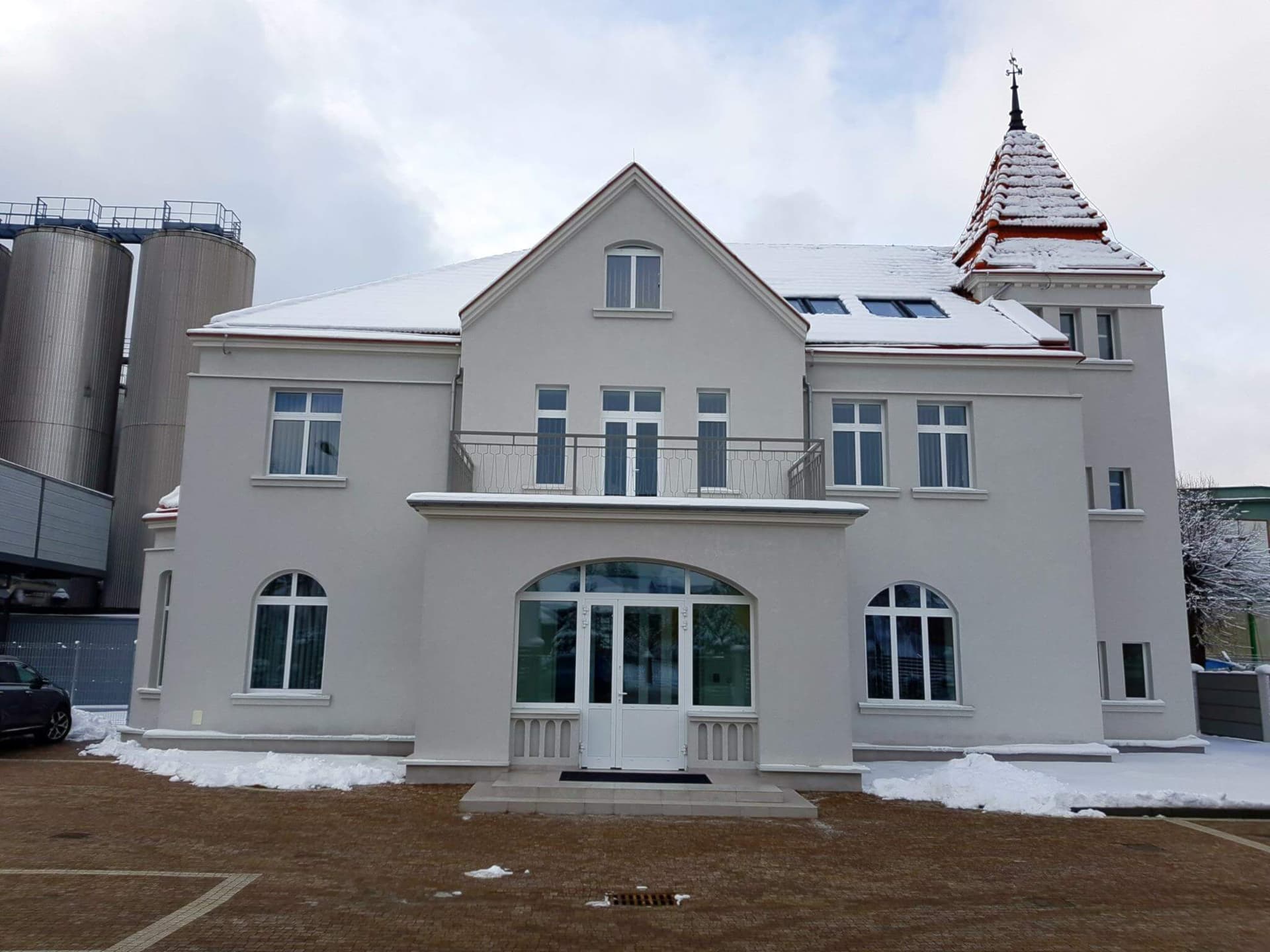 Biuro zarządu browaru
VAN PUR w Rakszawie